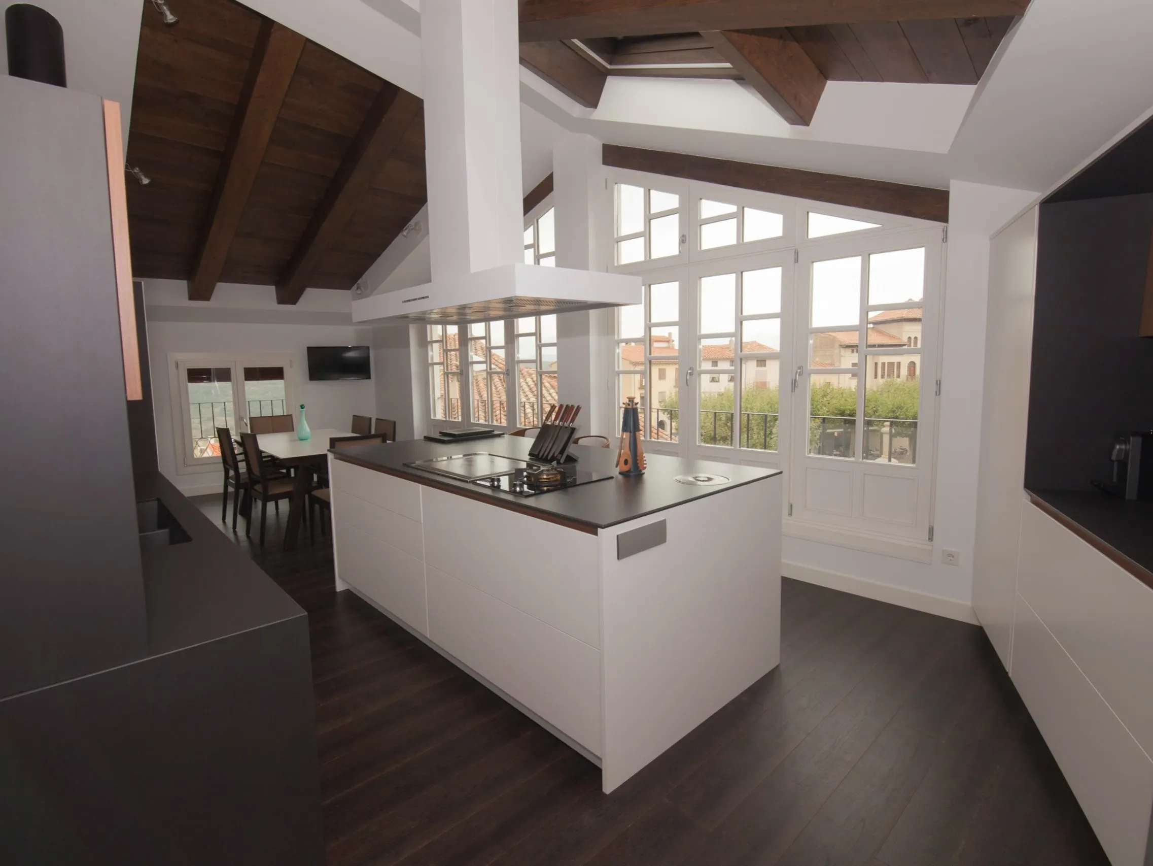 diseno-cocina-rustica-buhardilla