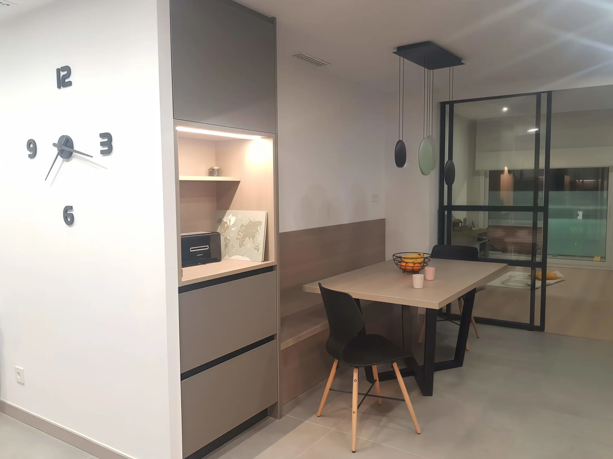 cocina-blanca-gris