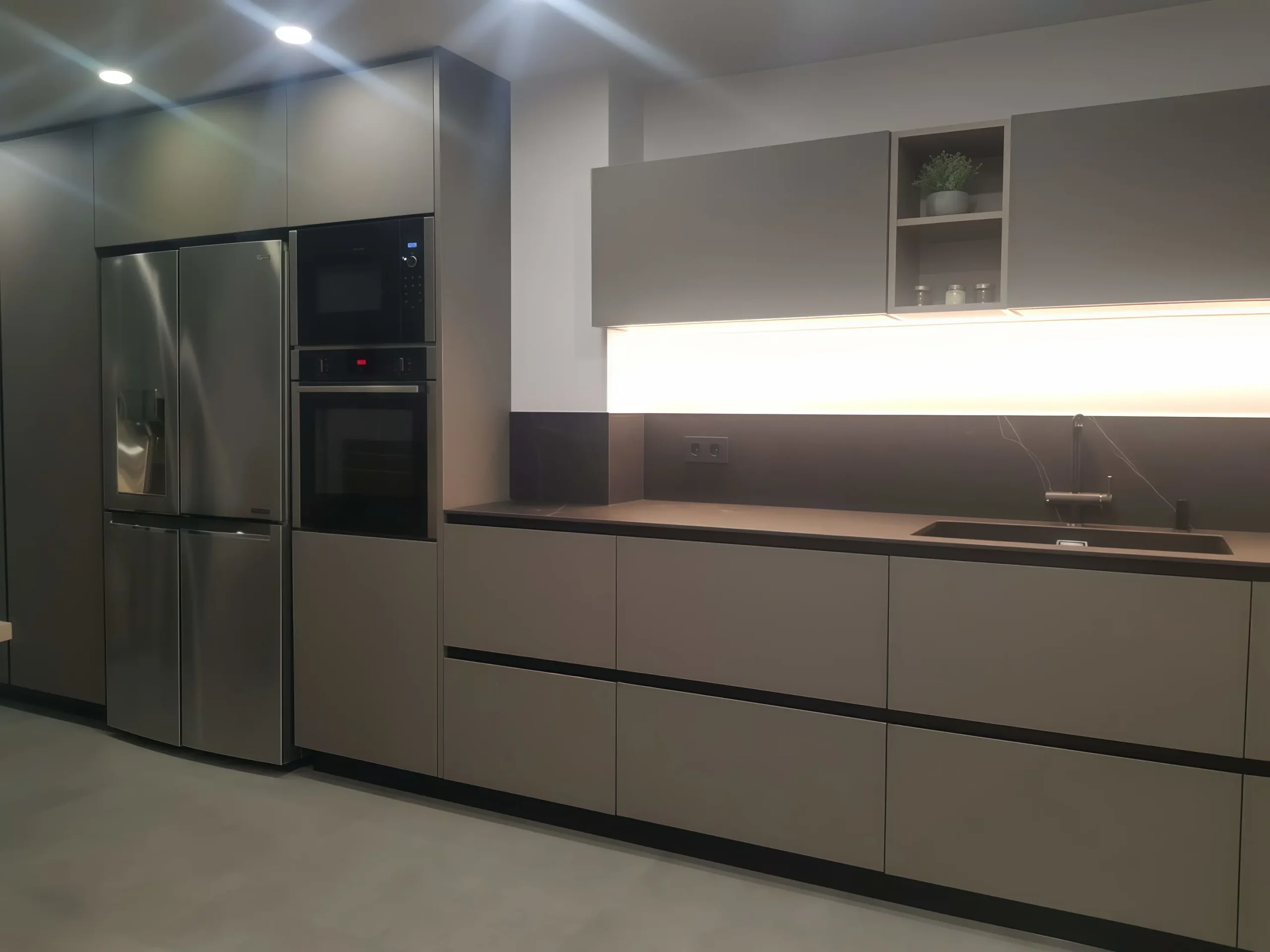 cocina-moderna-gris